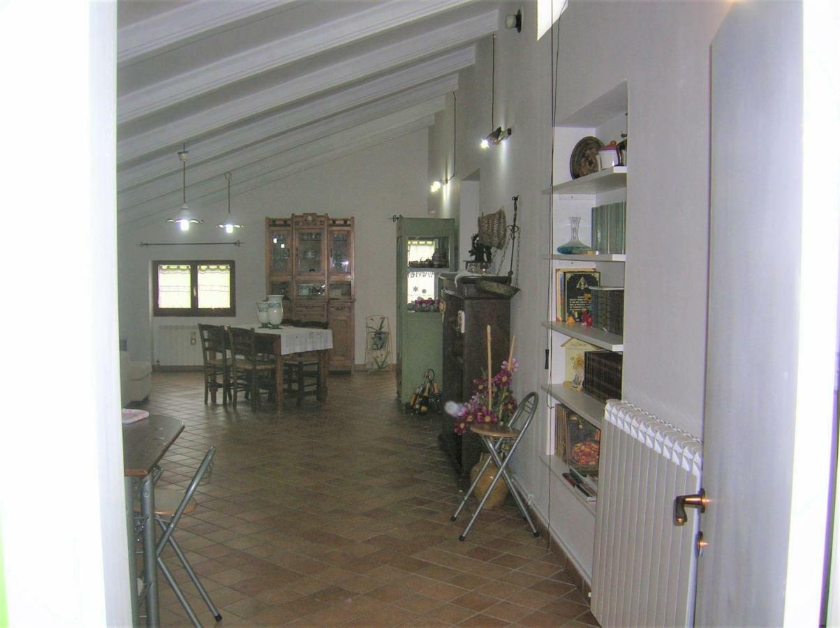 Mansarda Viti - Sguardo Su Frontone - Exterior foto
