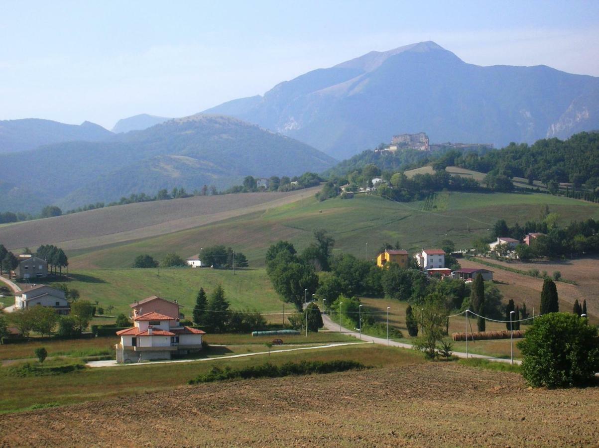 Mansarda Viti - Sguardo Su Frontone - Exterior foto